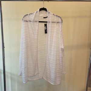 NWT Nally & Millie light weight open front white sweater, size 1-X.
